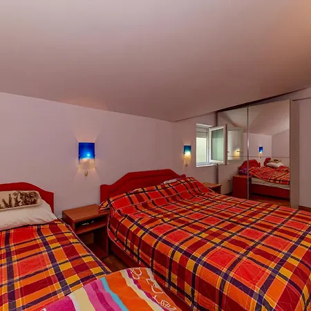 Apartment Knezevic Petrovazzo Esterno foto