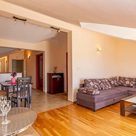 Apartment Knezevic Petrovazzo Esterno foto