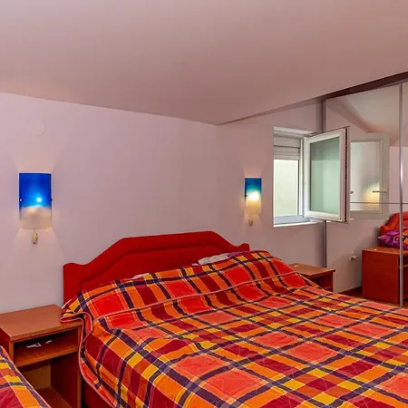 Apartment Knezevic Petrovazzo Esterno foto