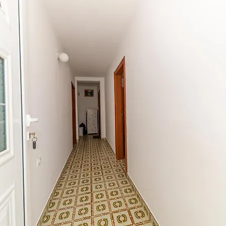 Apartment Knezevic Petrovazzo Esterno foto