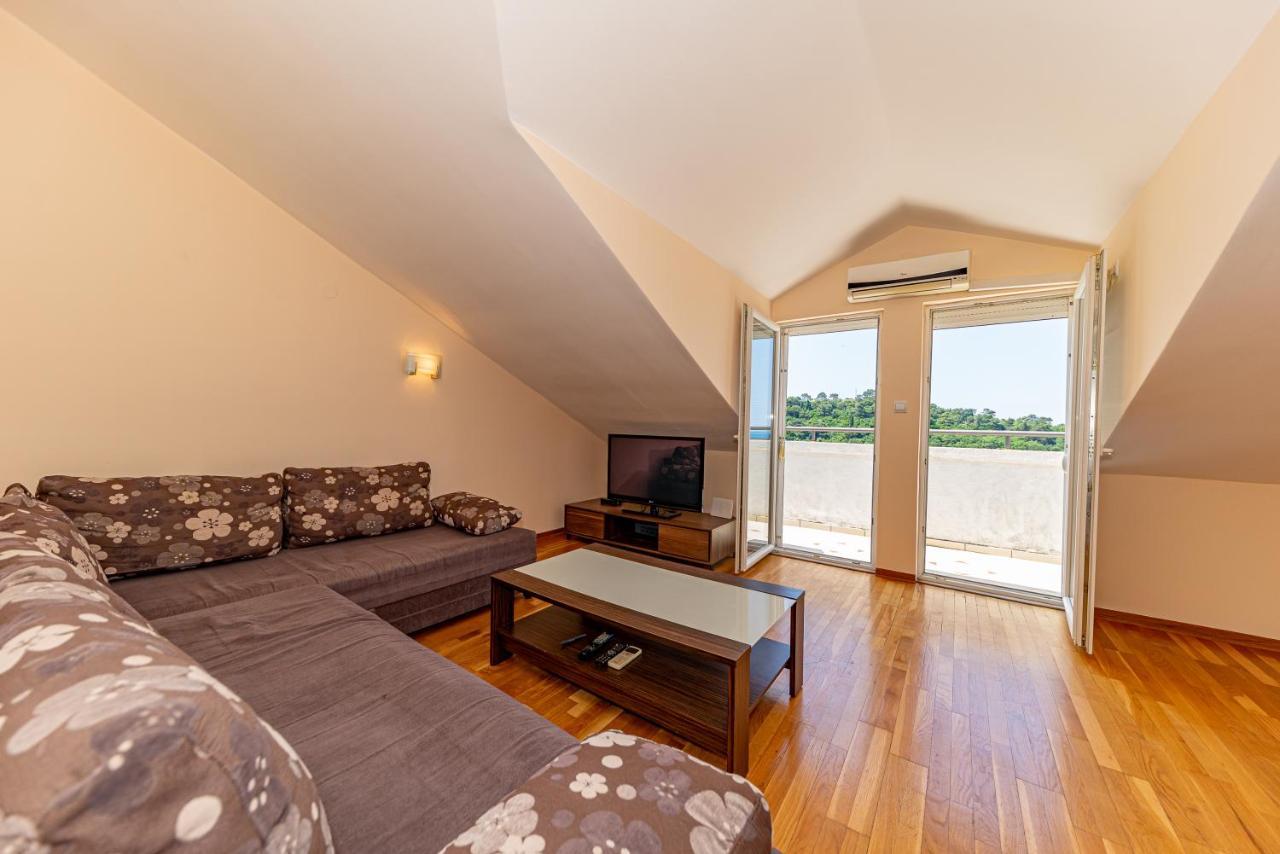 Knezevic Apartment Petrovac na moru