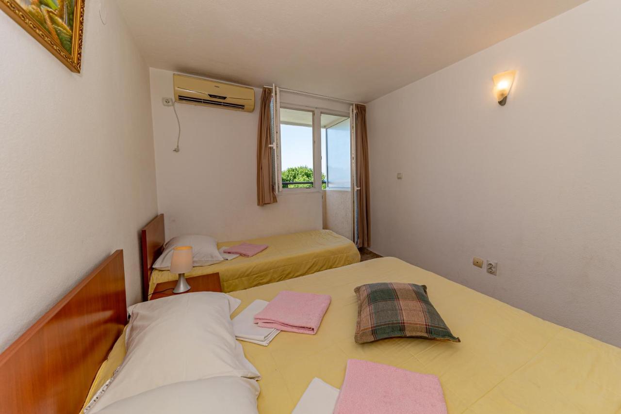 Knezevic Apartment *