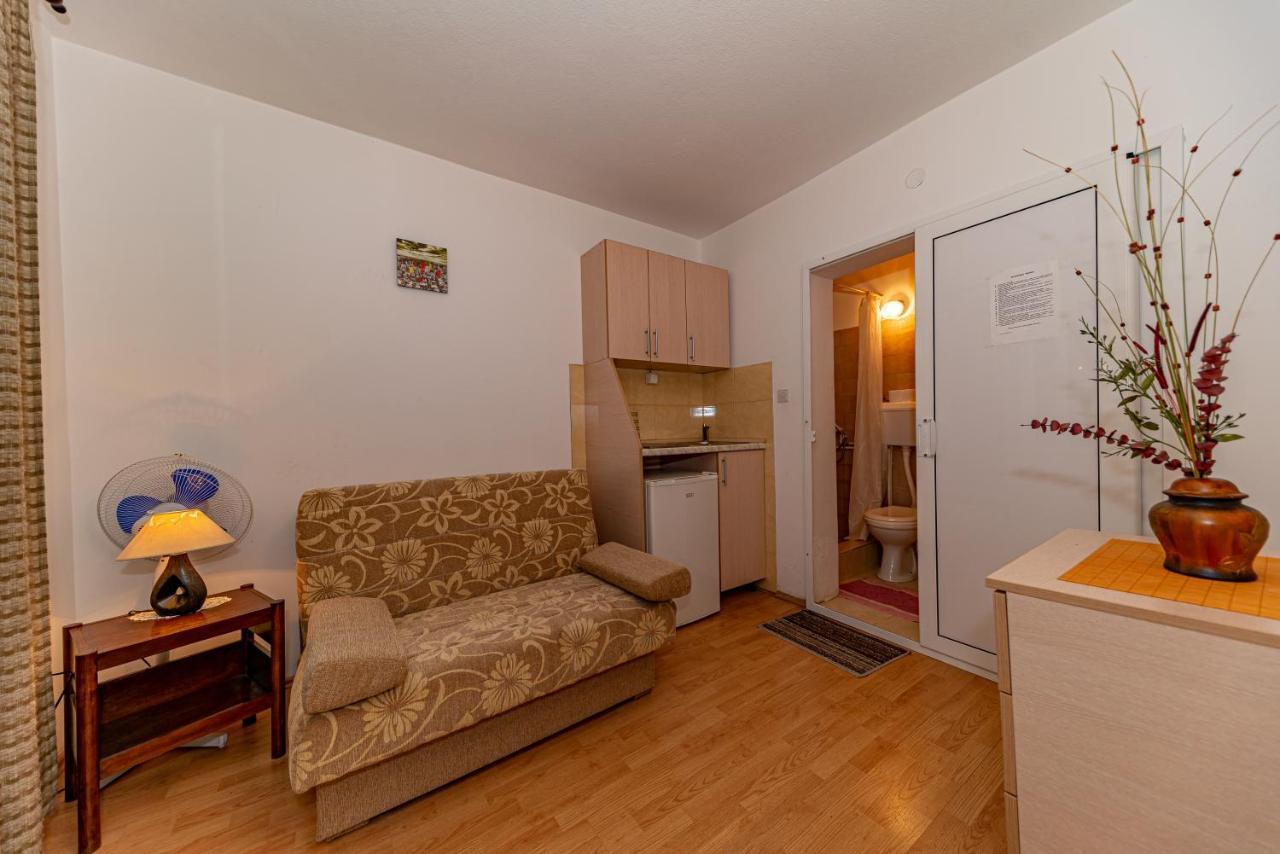 Knezevic Apartment *